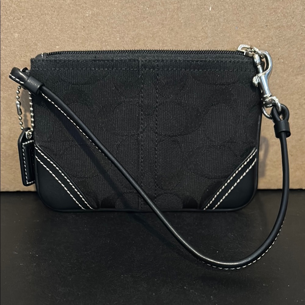 Coach Wristlet Black